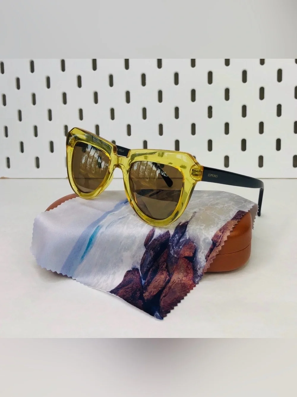 KOMONO sunglasses Gold Frame Brown Lens Women's NEW cateye